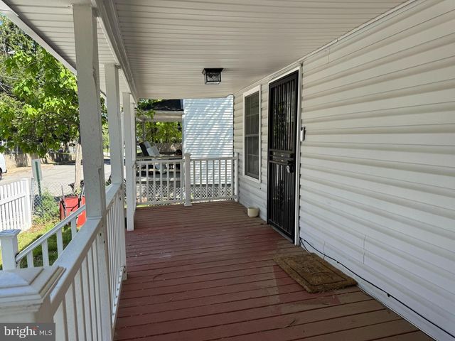 5711 J STREET, Capitol Heights, MD 20743