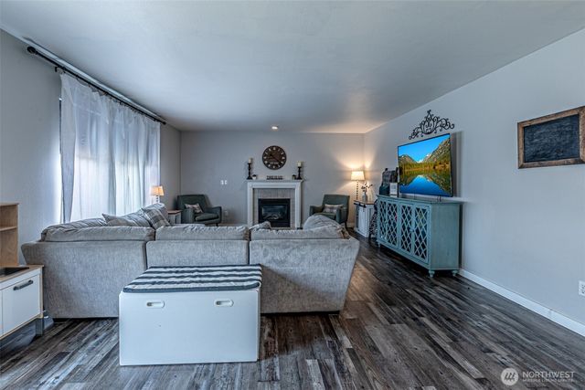 20307 82nd Avenue Ct E, Spanaway, WA 98387