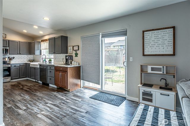 20307 82nd Avenue Ct E, Spanaway, WA 98387