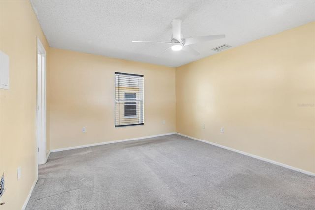 8445 N RIVER DUNE STREET, Tampa, FL 33617