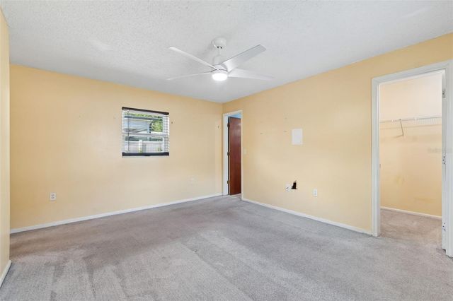 8445 N RIVER DUNE STREET, Tampa, FL 33617