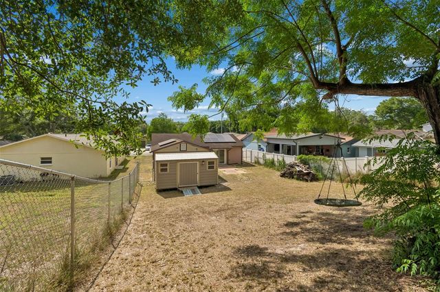 8445 N RIVER DUNE STREET, Tampa, FL 33617