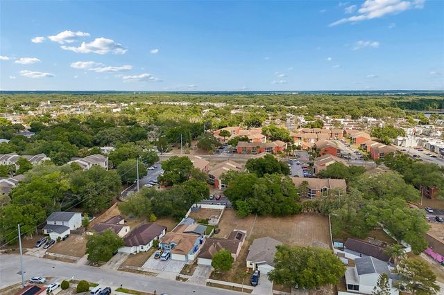 8445 N RIVER DUNE STREET, Tampa, FL 33617