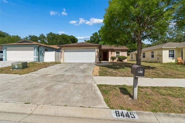 8445 N RIVER DUNE STREET, Tampa, FL 33617