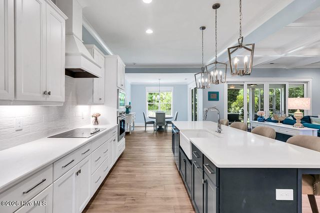 126 Jackline Drive, Hampstead, NC 28443