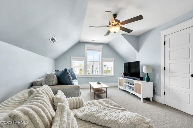 126 Jackline Drive, Hampstead, NC 28443
