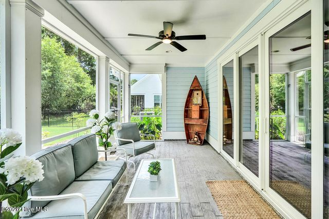 126 Jackline Drive, Hampstead, NC 28443