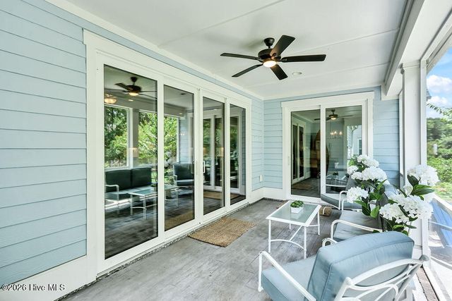126 Jackline Drive, Hampstead, NC 28443