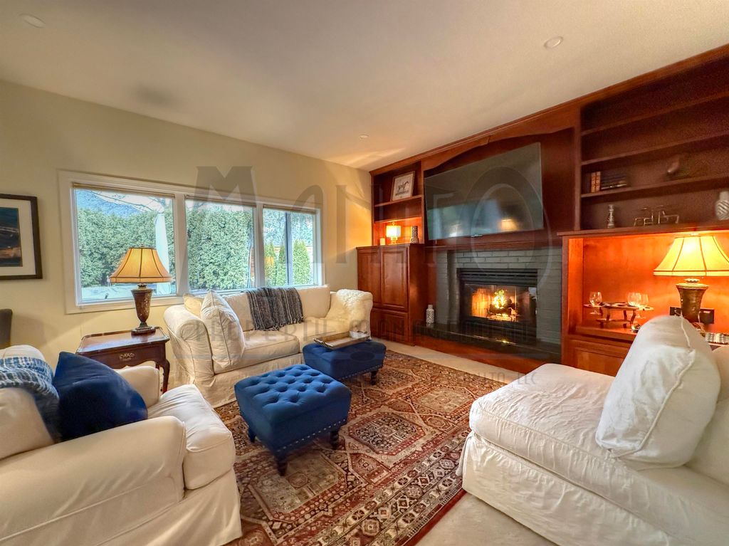 1819 E Southridge Dr, Spokane, WA 99223 photo 3