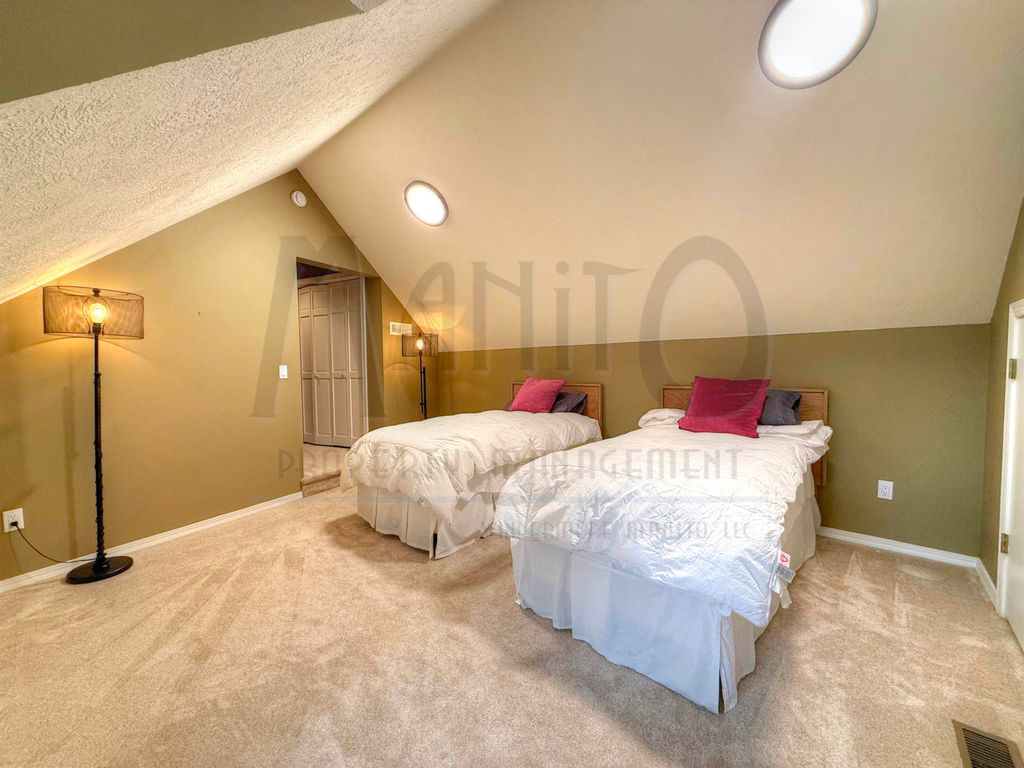 1819 E Southridge Dr, Spokane, WA 99223 photo 22