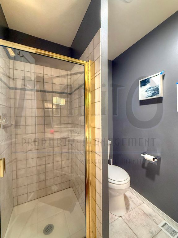 1819 E Southridge Dr, Spokane, WA 99223 photo 9