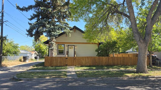 513 13th Street S, Great Falls, MT 59405 property photo