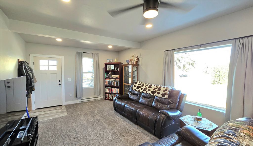 513 13th Street S, Great Falls, MT 59405 photo 4