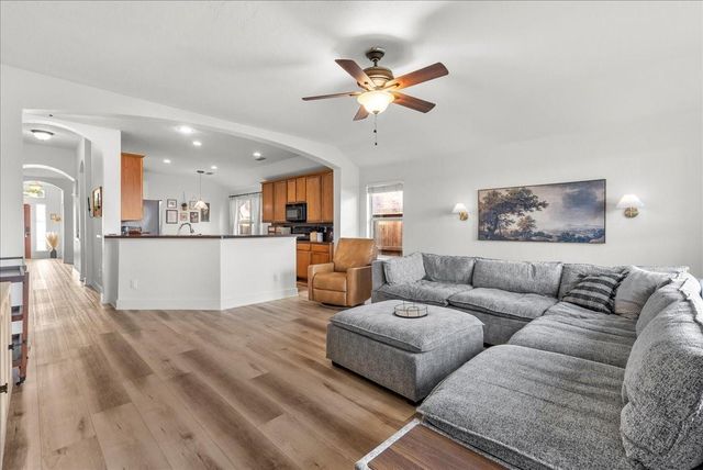 3284 Gladewater Lane, League City, TX 77573