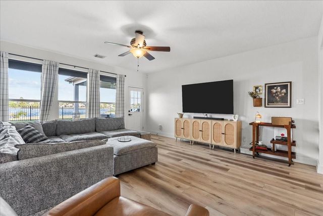 3284 Gladewater Lane, League City, TX 77573