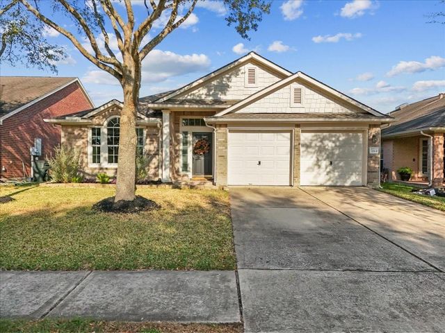 3284 Gladewater Lane, League City, TX 77573