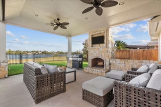 3284 Gladewater Lane, League City, TX 77573