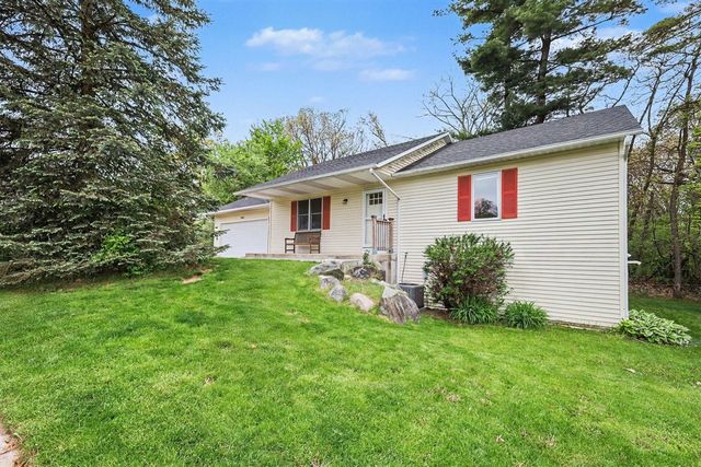 165 Hunters Trail Court, Middleville, MI 49333