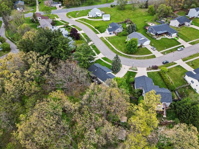 165 Hunters Trail Court, Middleville, MI 49333