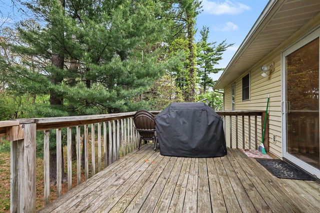 165 Hunters Trail Court, Middleville, MI 49333