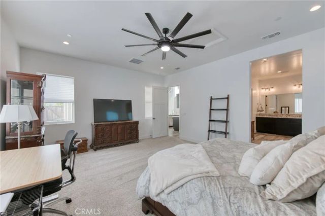 1736 N Renn, Clovis, CA 93619