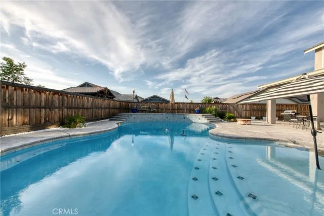 1736 N Renn, Clovis, CA 93619