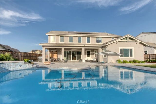 1736 N Renn, Clovis, CA 93619
