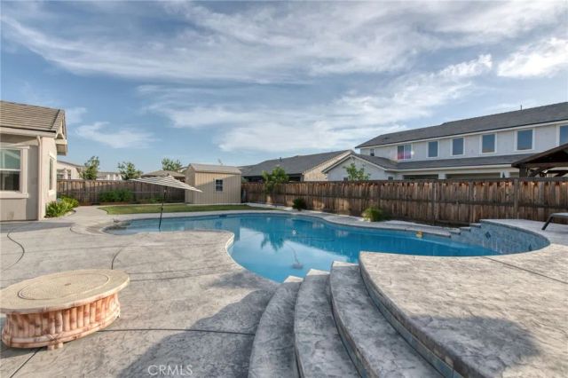 1736 N Renn, Clovis, CA 93619