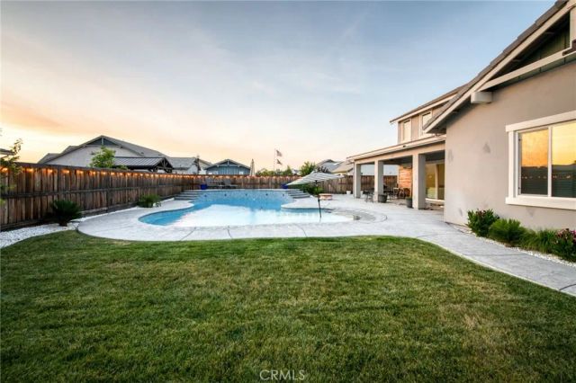1736 N Renn, Clovis, CA 93619