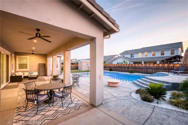 1736 N Renn, Clovis, CA 93619