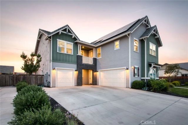 1736 N Renn, Clovis, CA 93619