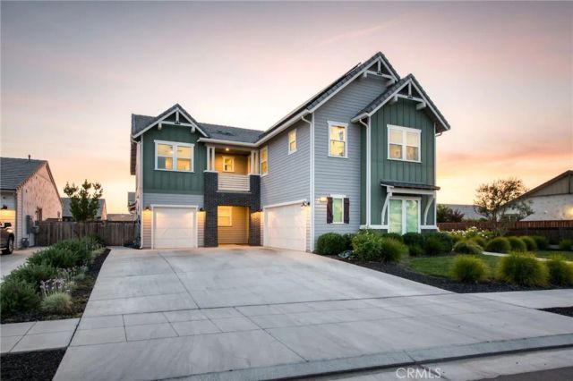 1736 N Renn, Clovis, CA 93619