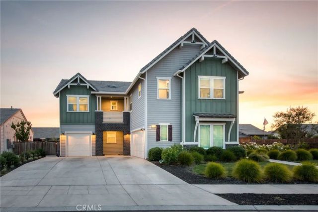 1736 N Renn, Clovis, CA 93619