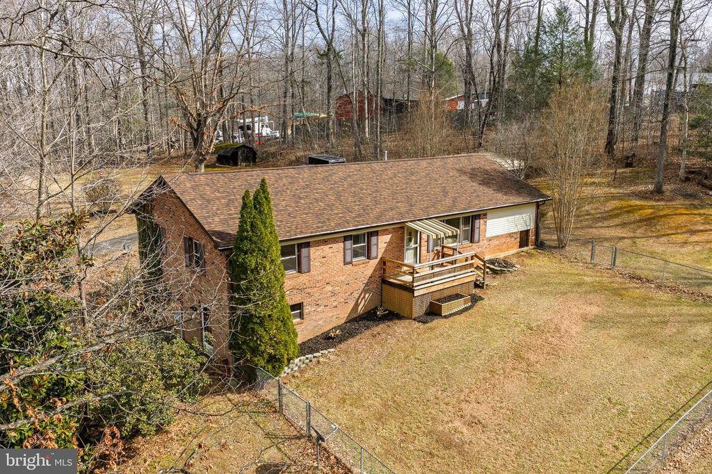 Image 45 of property listing at 2130 LEON RD, Culpeper, VA 22701