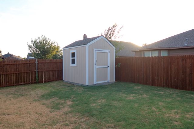 532 Vidalia Court, Fort Worth, TX 76052