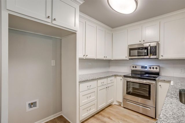 144 Suzanne Terrace, Burleson, TX 76028