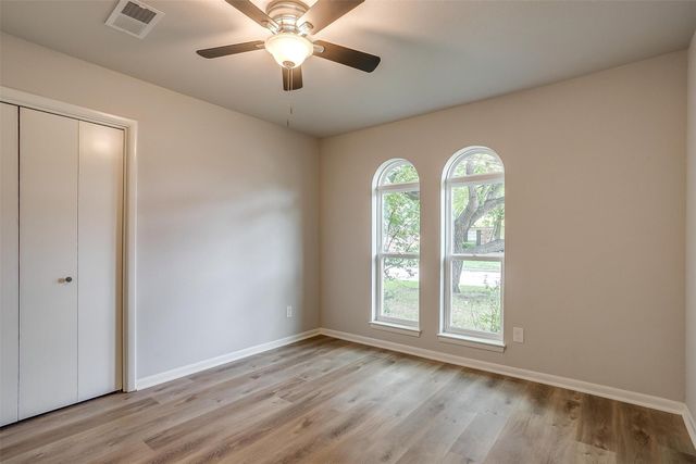 144 Suzanne Terrace, Burleson, TX 76028