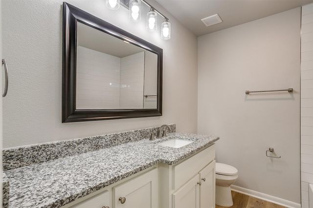 144 Suzanne Terrace, Burleson, TX 76028