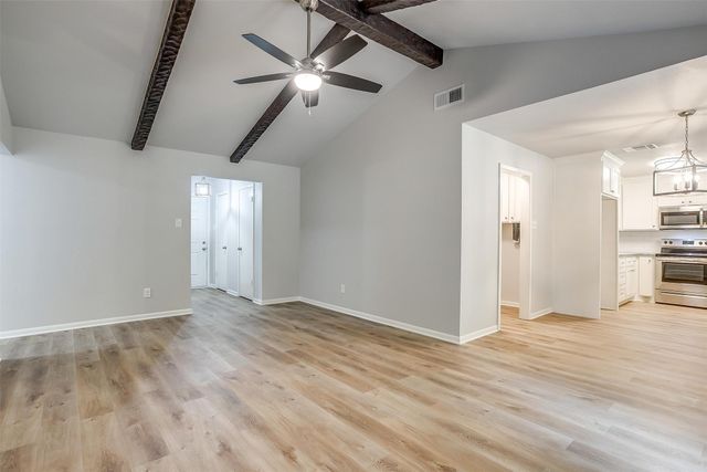 144 Suzanne Terrace, Burleson, TX 76028