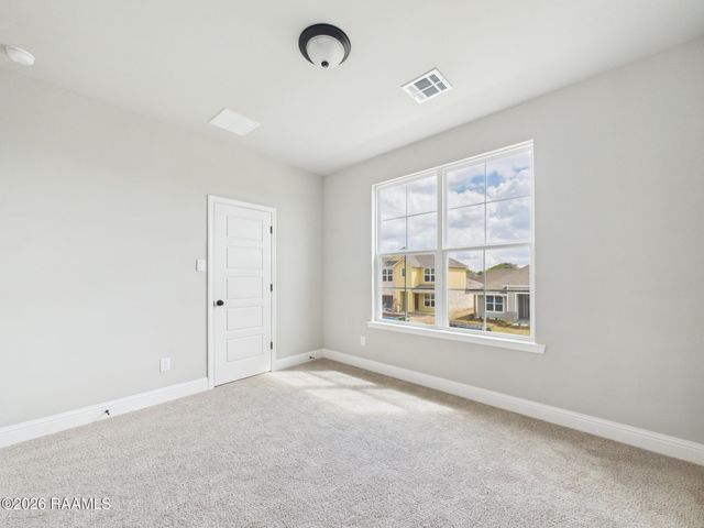 106 Belle Lake Drive, Lafayette, LA 70506