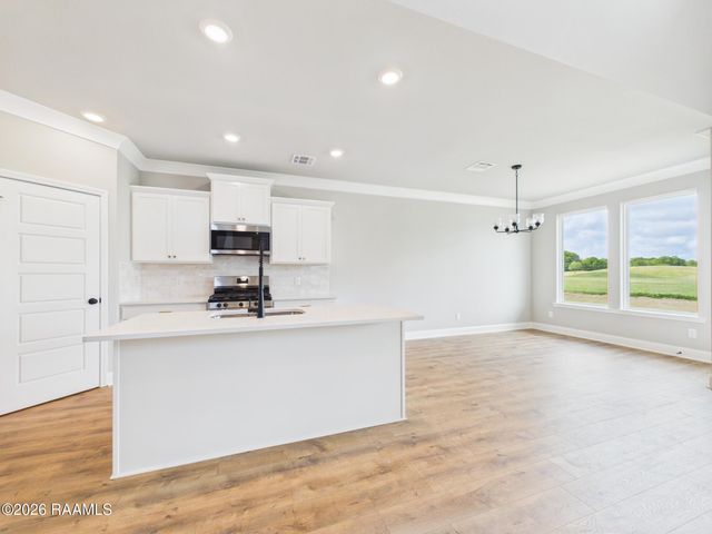 106 Belle Lake Drive, Lafayette, LA 70506