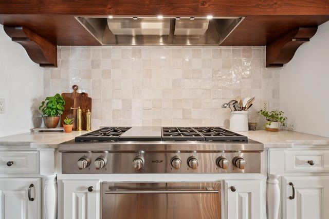 8906 Paramount Court NE, Albuquerque, NM 87122