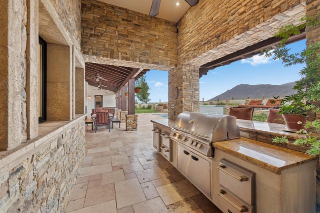 8906 Paramount Court NE, Albuquerque, NM 87122