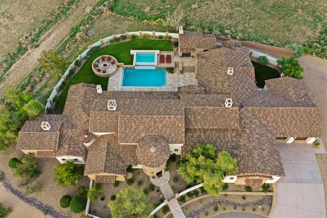 8906 Paramount Court NE, Albuquerque, NM 87122