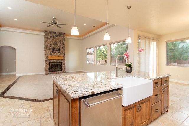 3481 E BLACKBRUSH DR, St. George, UT 84790