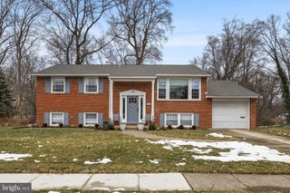 1518 HILLSIDE DR, Cherry Hill, NJ 08003