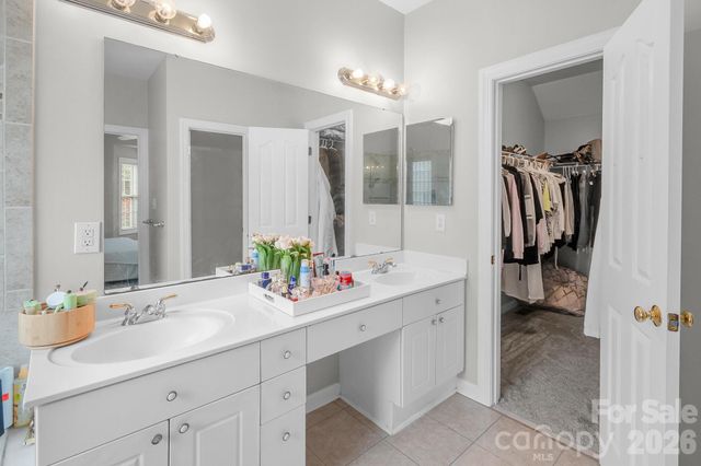 11537 Mcginns Trace Court, Charlotte, NC 28277