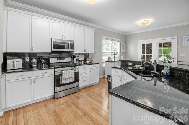 11537 Mcginns Trace Court, Charlotte, NC 28277