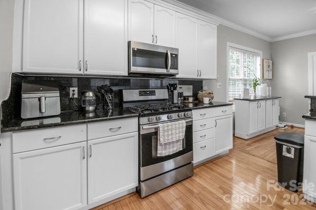 11537 Mcginns Trace Court, Charlotte, NC 28277