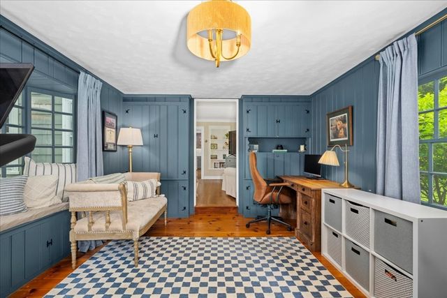 14 Kenilworth Rd, Shrewsbury, MA 01545